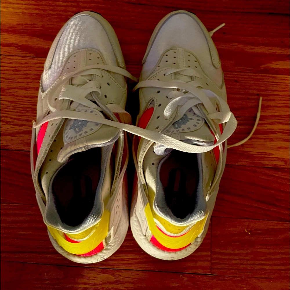 Nike sneakers size 8.5